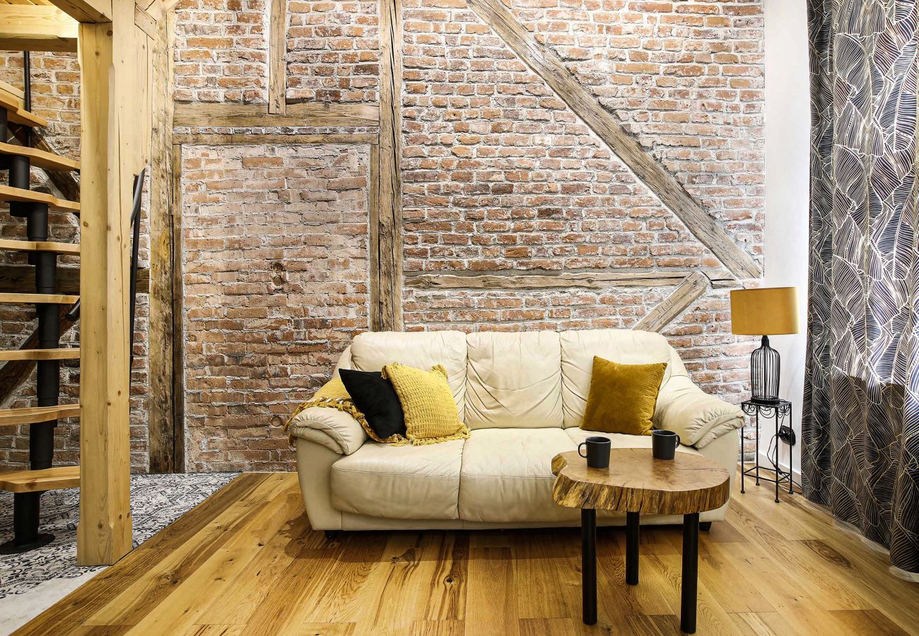 Studio in Kraków - Charming Studio with A/C, Old Town & Kazimierz, św. Katarzyny