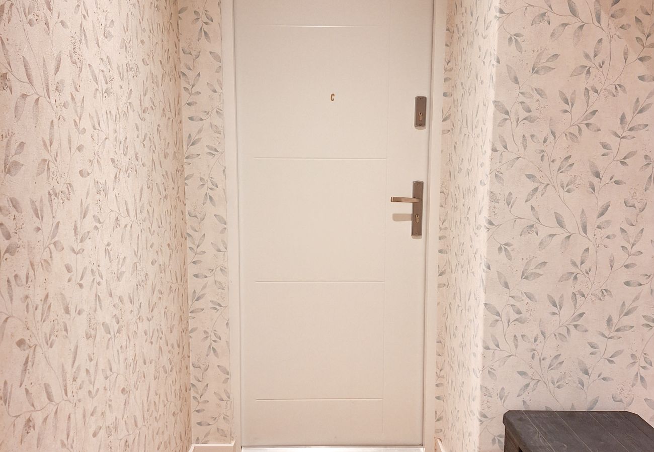 Ferienwohnung in Kraków - Apartment with 4-bedrooms for 7 guests, city heart, Krowoderska