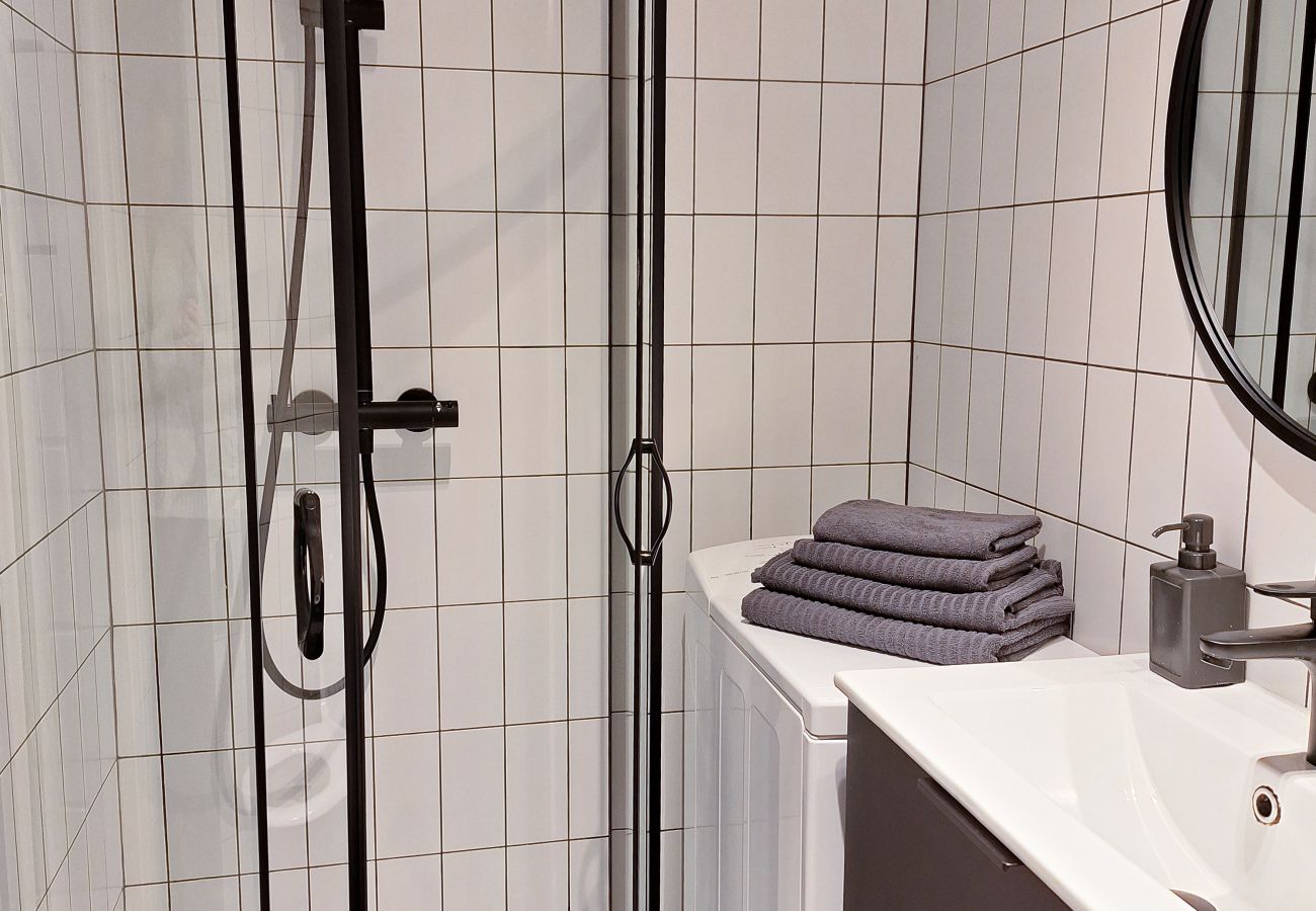 Ferienwohnung in Kraków - Apartment with 4-bedrooms for 7 guests, city heart, Krowoderska