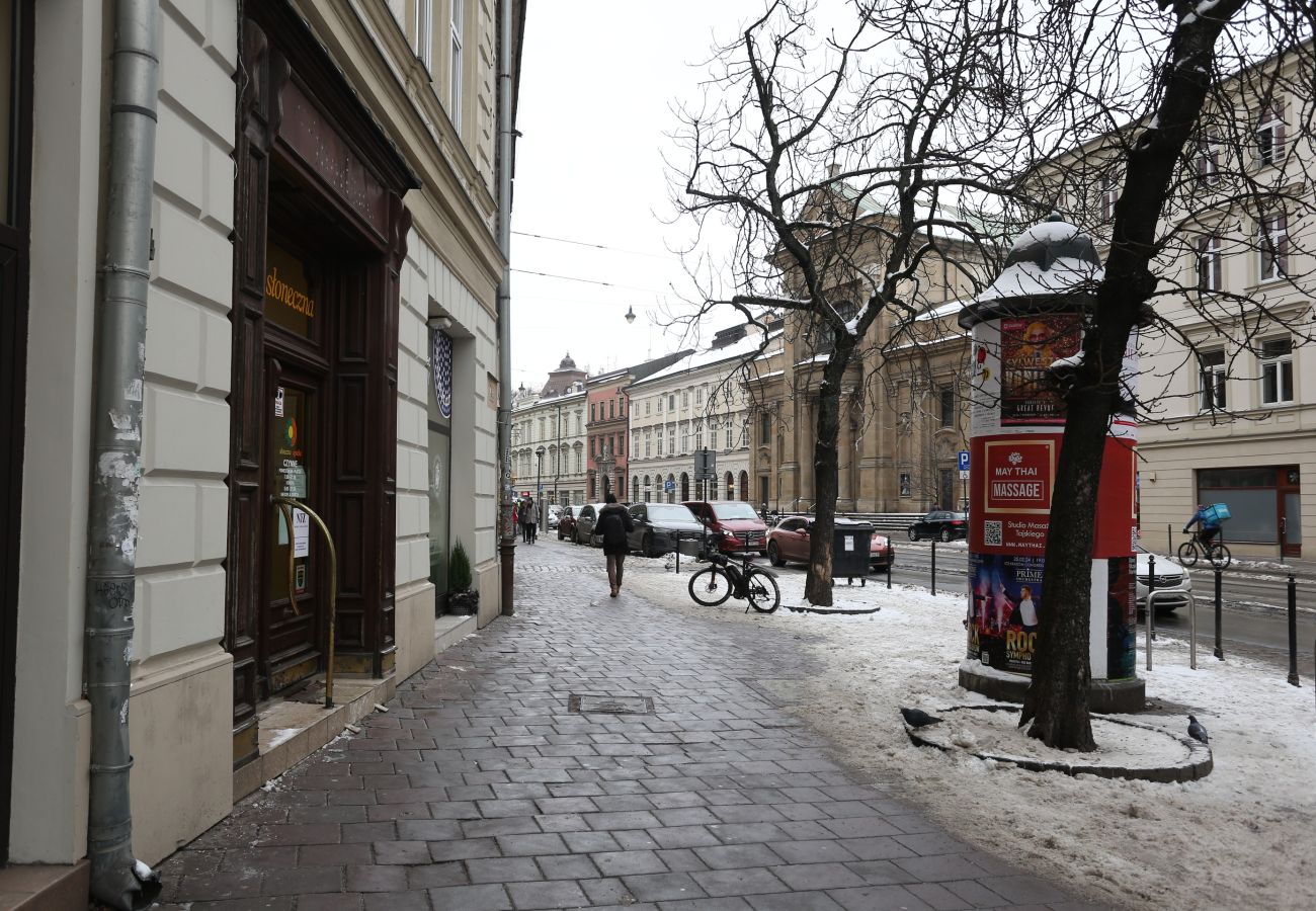 Ferienwohnung in Kraków - Charming 2-Room Apartment Near Wawel Castle, Stradomska