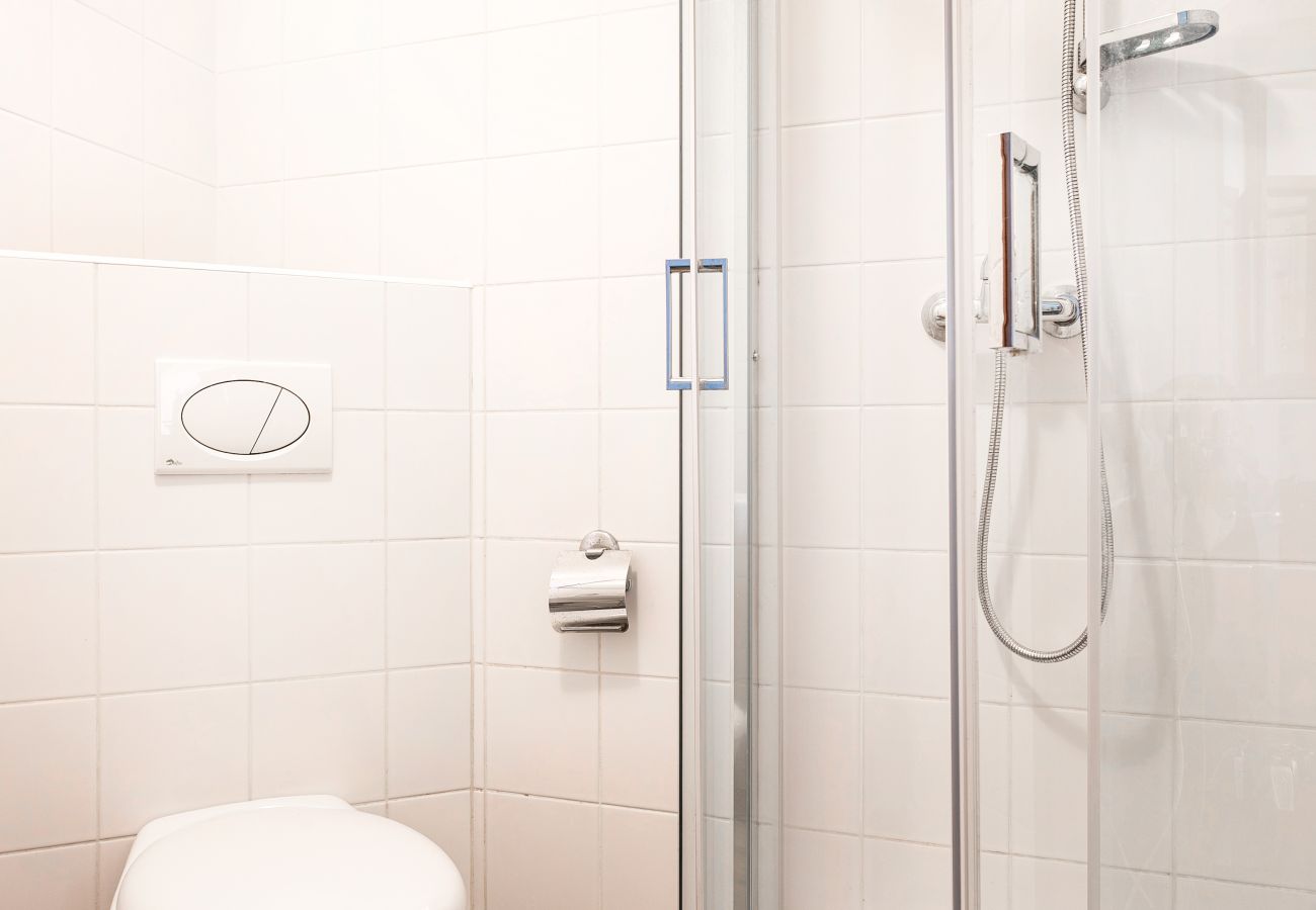 Ferienwohnung in Kraków - Aprtment with 4-bedrooms for 6 guests, city heart, Krowoderska