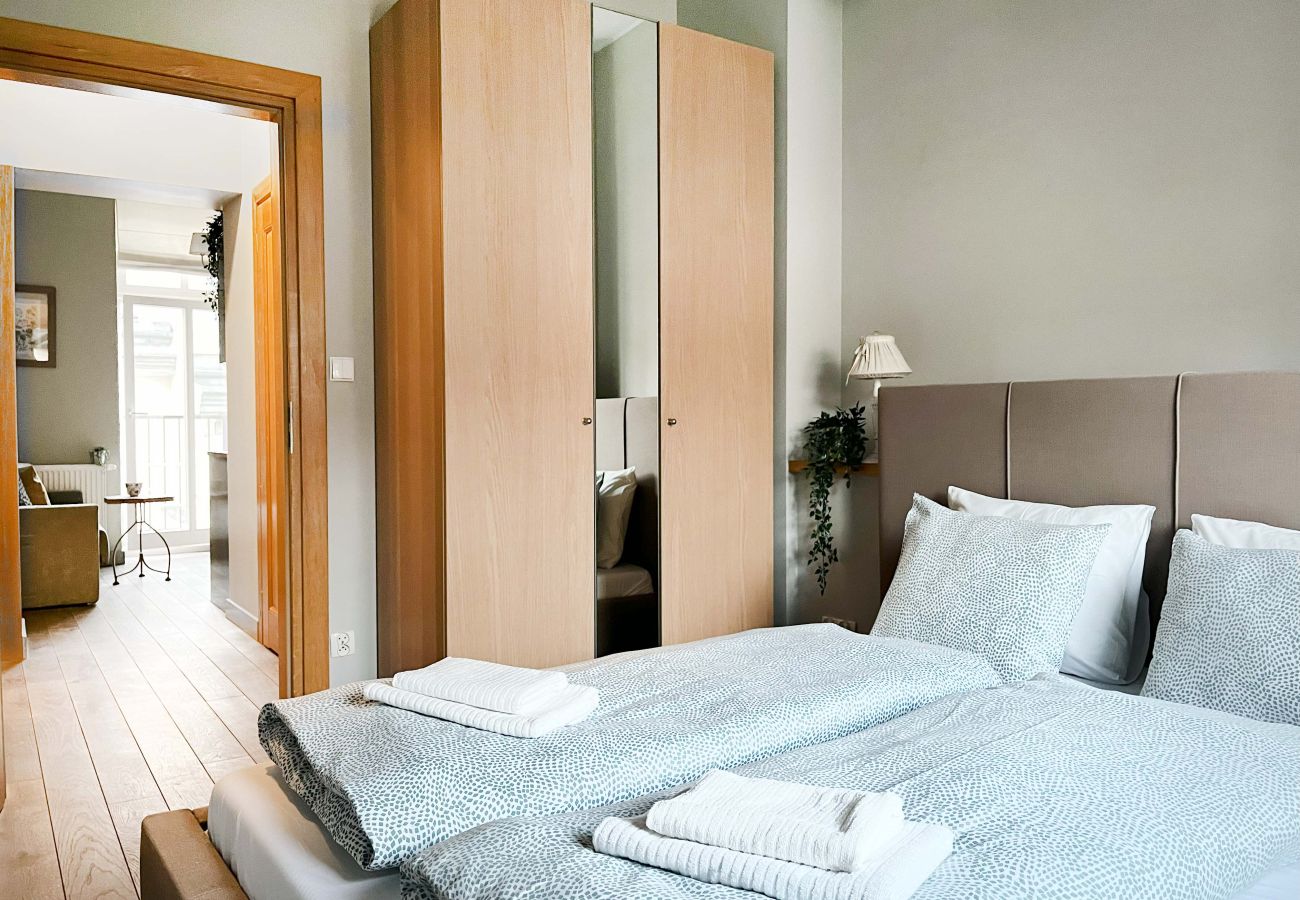 Ferienwohnung in Kraków - Welcoming Apartment with bedroom, Świętego Jana