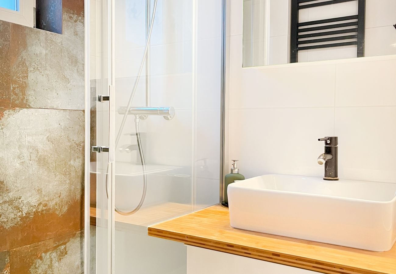 Ferienwohnung in Kraków - Large Apartment 74m2 for 6 guests with 3 bedrooms, Dunin-Wąsowicza