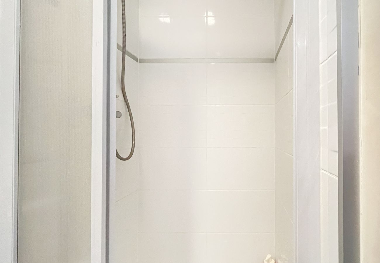 Ferienwohnung in Kraków - Smart Studio for 3 guests 8 min to Main Square, Zyblikiewicza