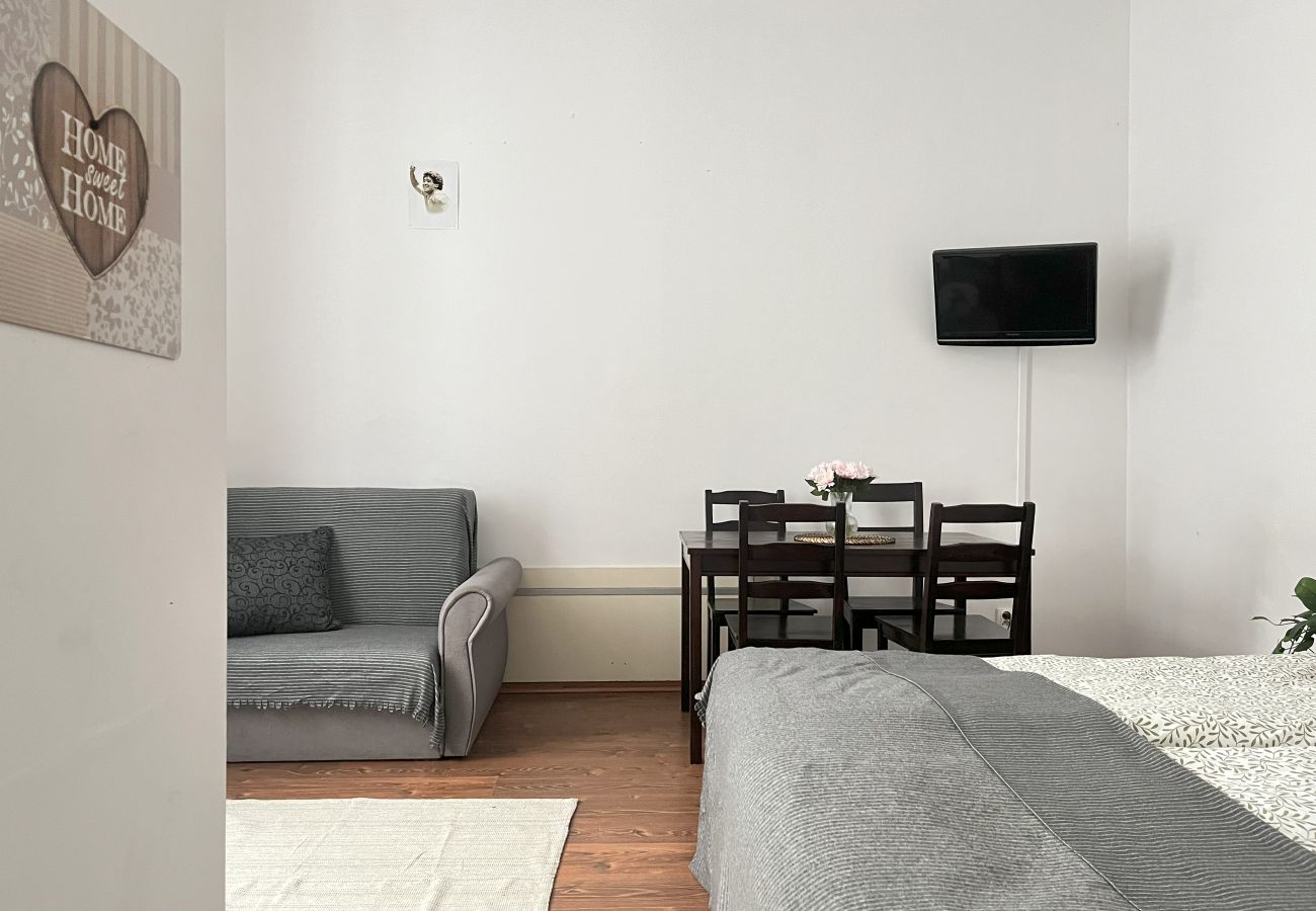 Ferienwohnung in Kraków - Smart Studio for 3 guests 8 min to Main Square, Zyblikiewicza