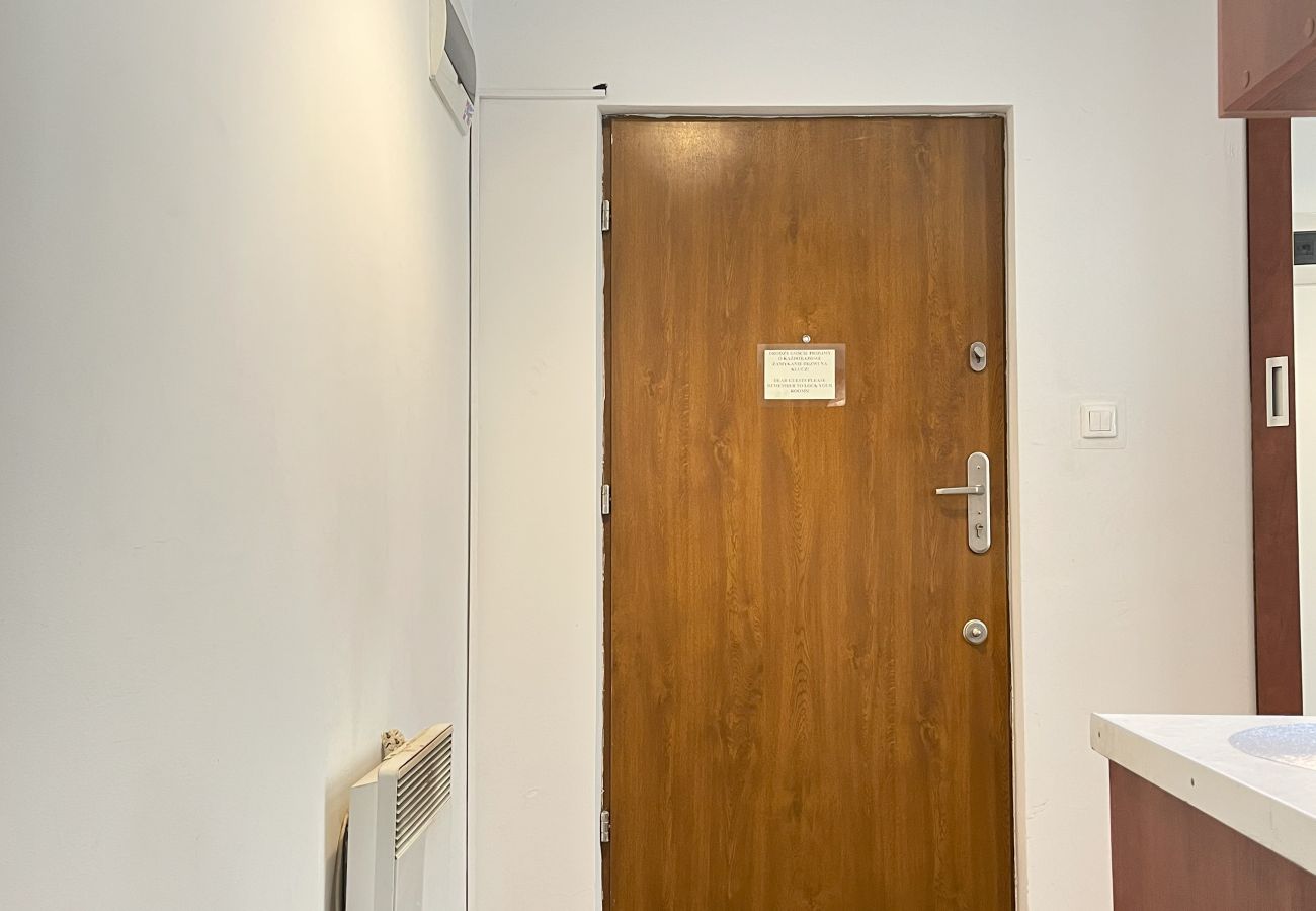 Ferienwohnung in Kraków - Smart Studio for 3 guests 8 min to Main Square, Zyblikiewicza