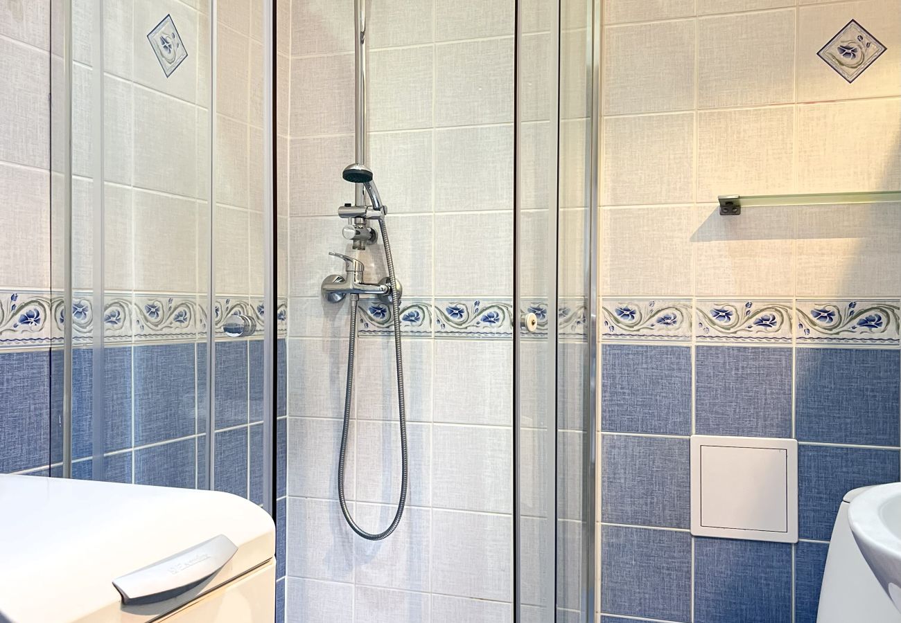 Ferienwohnung in Kraków - Cozy Two Bedrooms Apartment in Cracow City, Centrum B