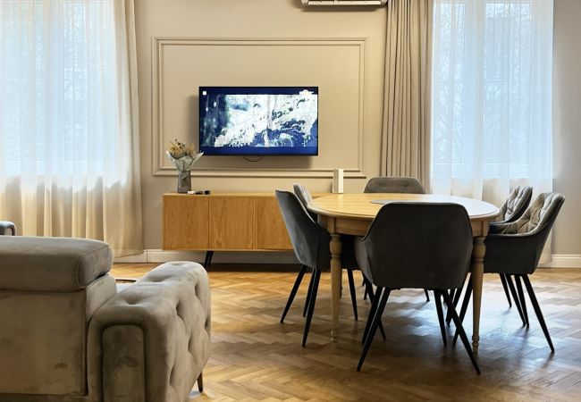 Ferienwohnung in Kraków - 3-room Premium Apartment for 6 guests city center, Beliny Prażmowskiego