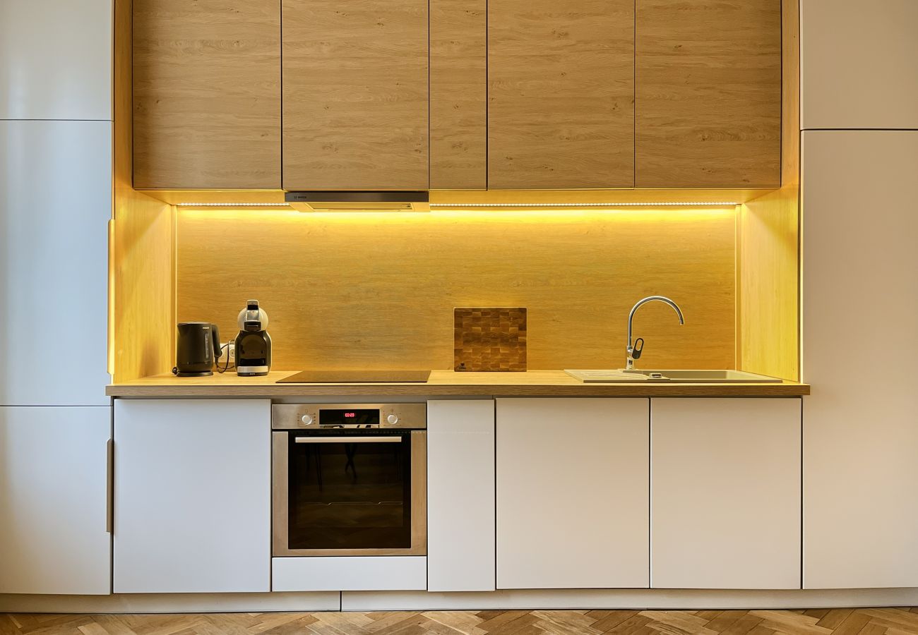 Ferienwohnung in Kraków - 3-room Premium Apartment for 6 guests city center, Beliny Prażmowskiego