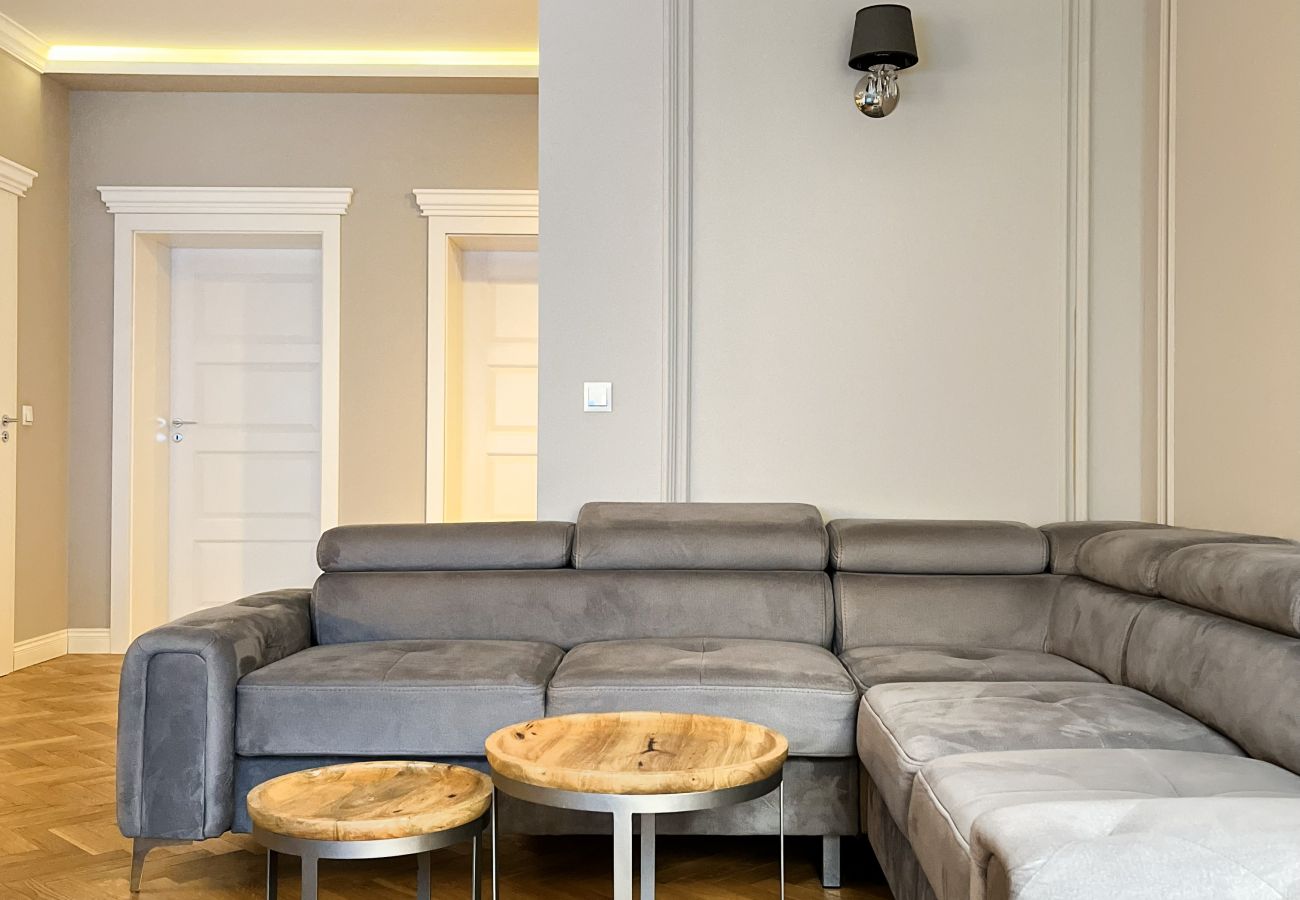 Ferienwohnung in Kraków - 3-room Premium Apartment for 6 guests city center, Beliny Prażmowskiego