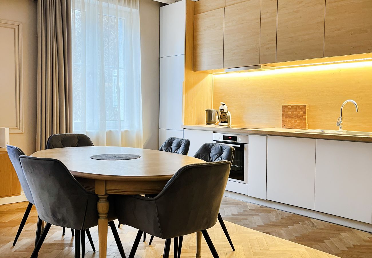 Ferienwohnung in Kraków - 3-room Premium Apartment for 6 guests city center, Beliny Prażmowskiego