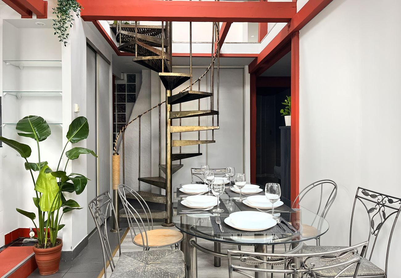 Ferienwohnung in Kraków - Spacious Apartment for 12 guest in Cracow Old Town, Sarego