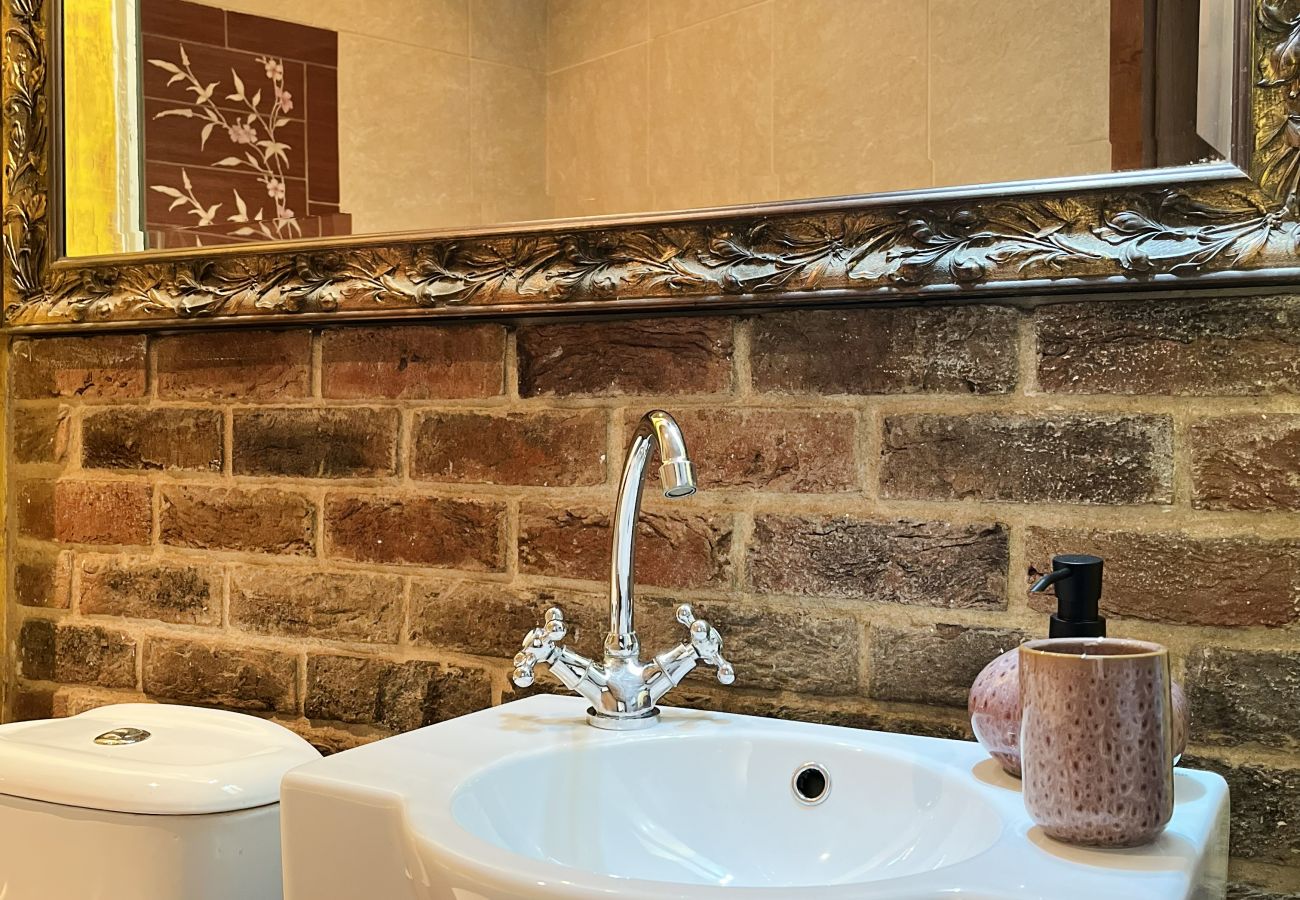 Studio in Kraków - Apartment for 4 guests in historic Cracow Podgórze, Zamoyskiego 