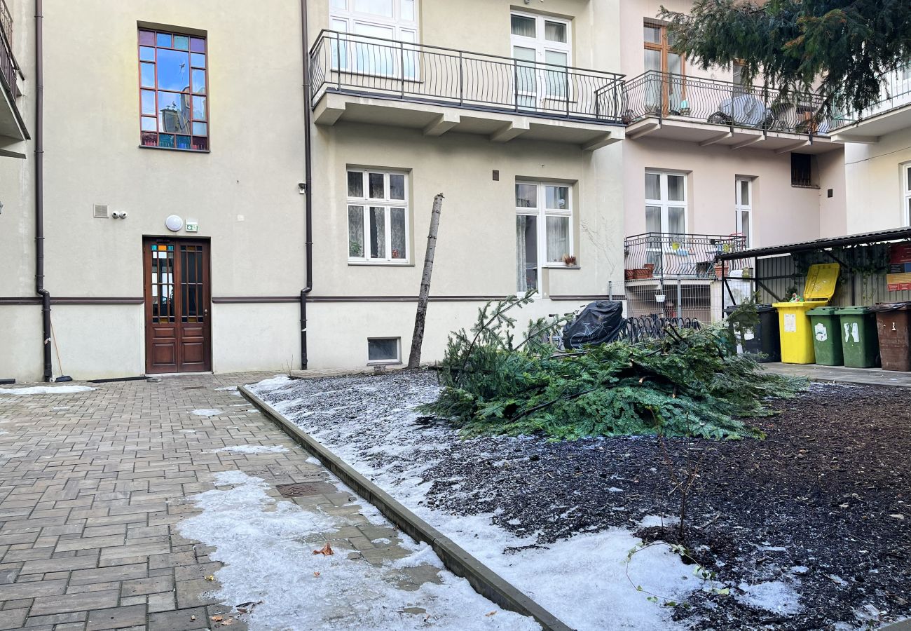 Studio in Kraków - Apartment for 4 guests in historic Cracow Podgórze, Zamoyskiego 