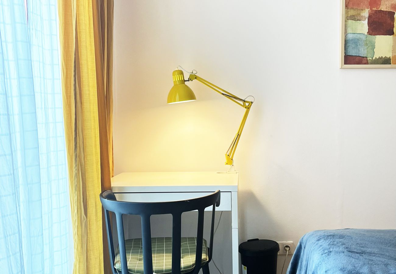 Ferienwohnung in Kraków - Premium Apartment with Balcony & AC | Zabłocie, Przemysłowa
