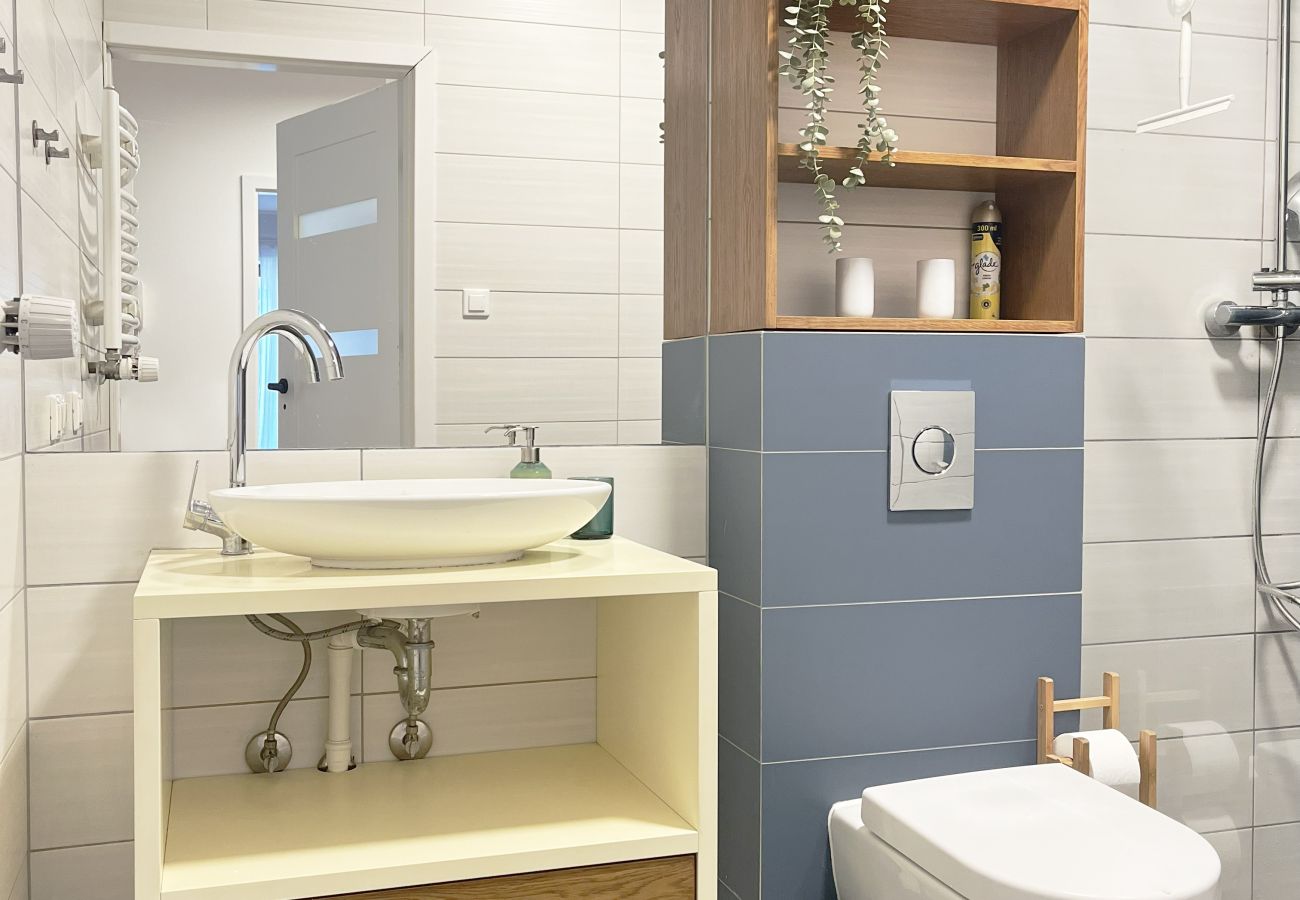 Ferienwohnung in Kraków - Premium Apartment with Balcony & AC | Zabłocie, Przemysłowa