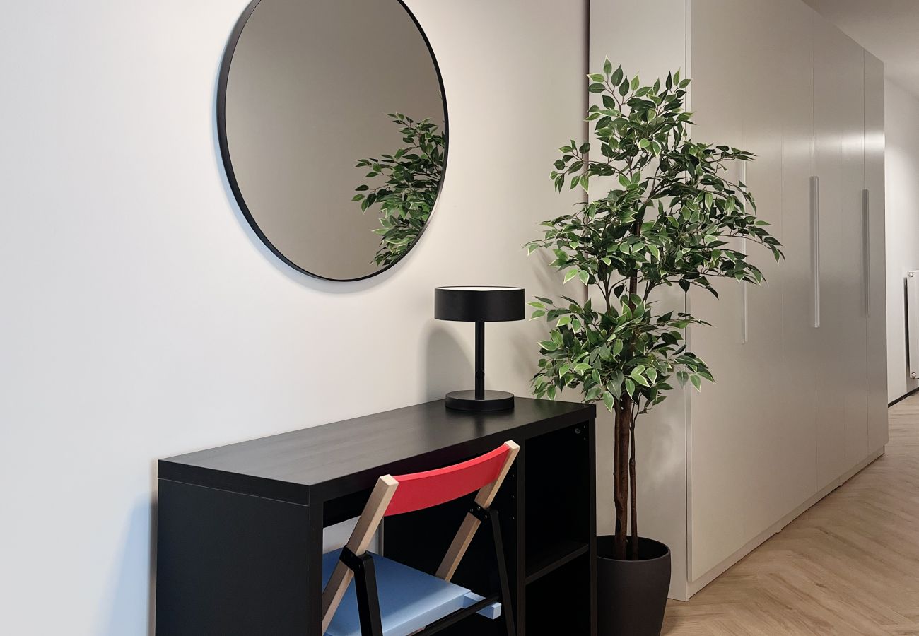 Studio in Kraków - Premium Apartment with A/C, city center Cracow, Dąbrowskiego