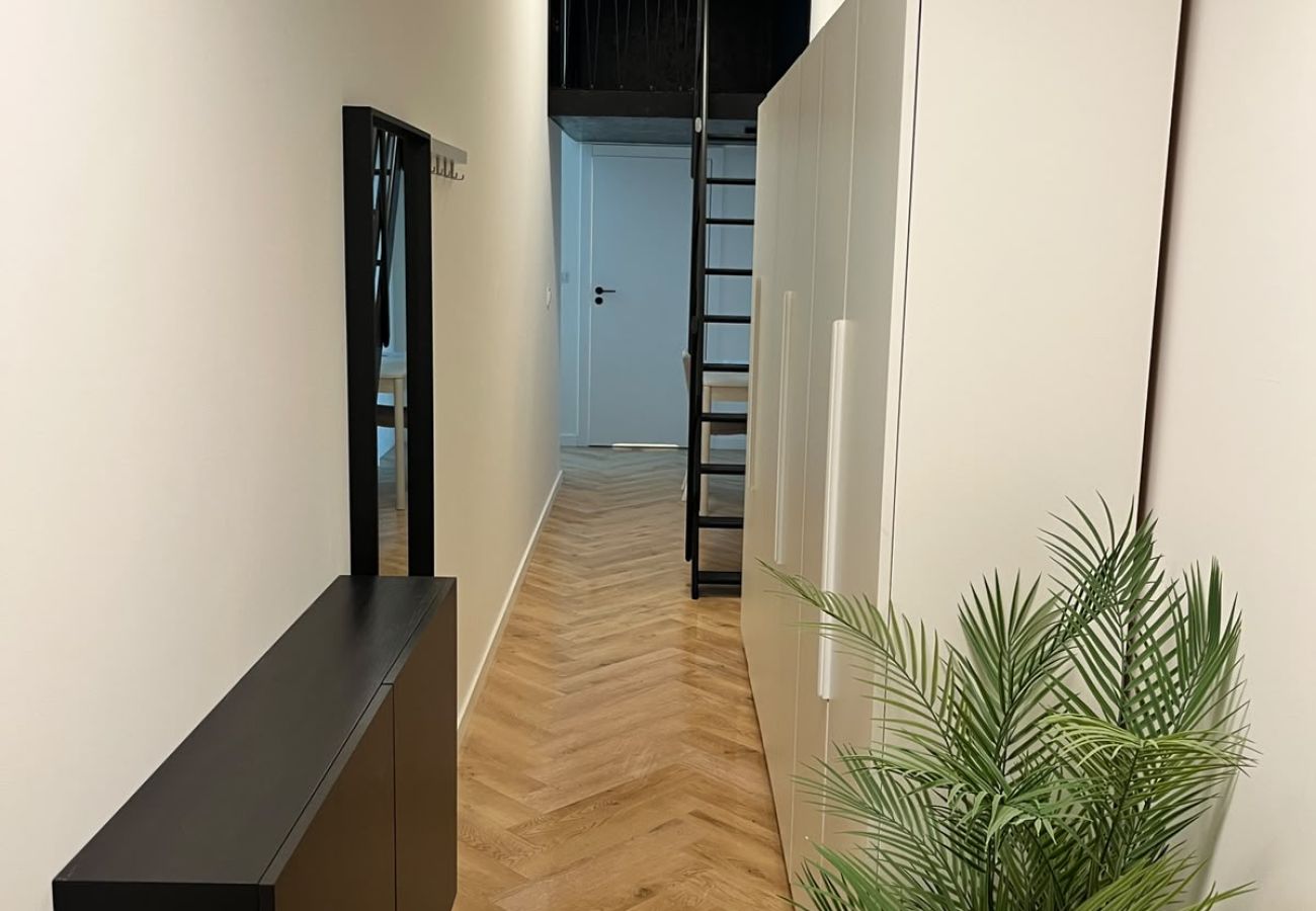 Studio in Kraków - Dąbrowskiego 12