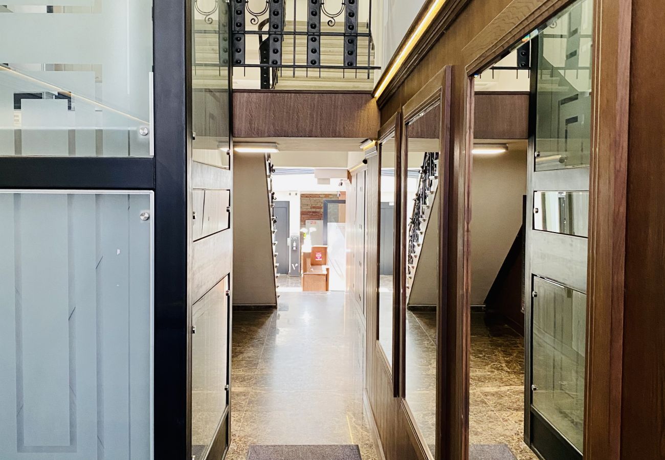 Studio in Kraków - Cozy Studio for couples - Old Town & Main station, Rakowicka