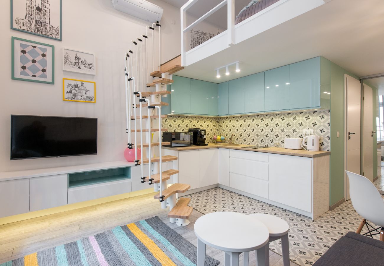 Studio in Kraków - Cheerful Apartment with A/C and parking, Old Town, Wygoda