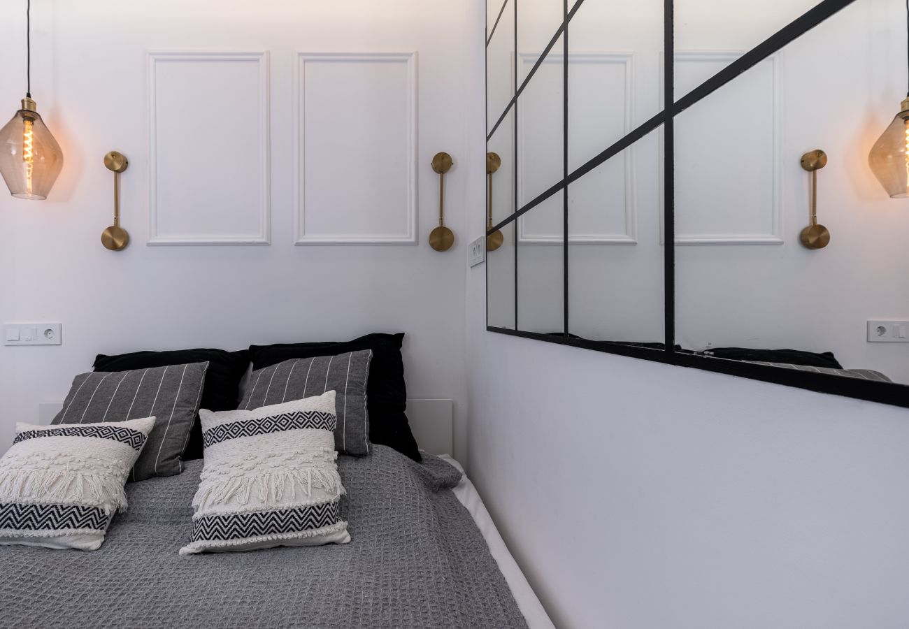Apartment in Kraków - Premium Apartment with A/C, city heart in Cracow, Limanowskiego