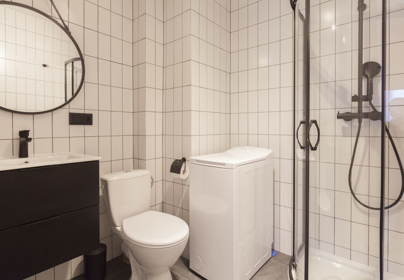 Apartment in Kraków - Apartment with 4-bedrooms for 7 guests, city heart, Krowoderska