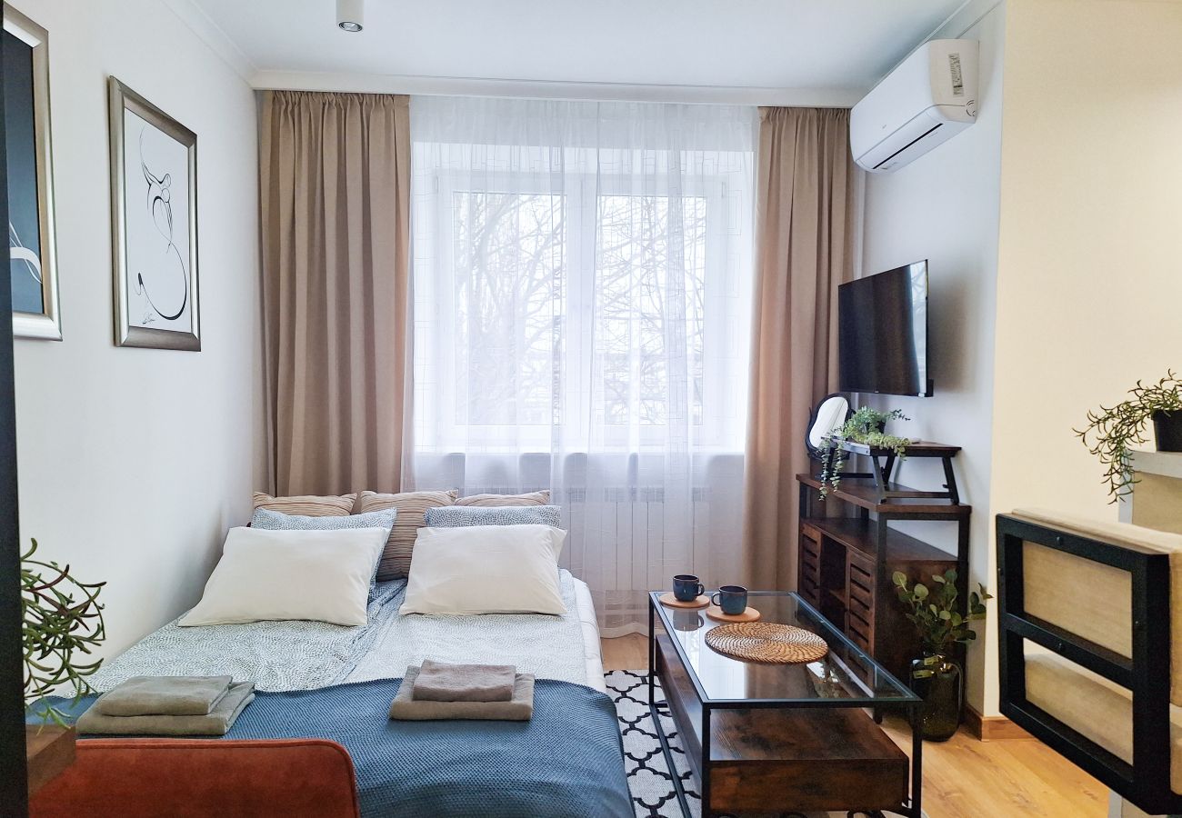Studio in Kraków - Cozy studio with A/C for couples, Jewish District Old Town, Wiślisko 