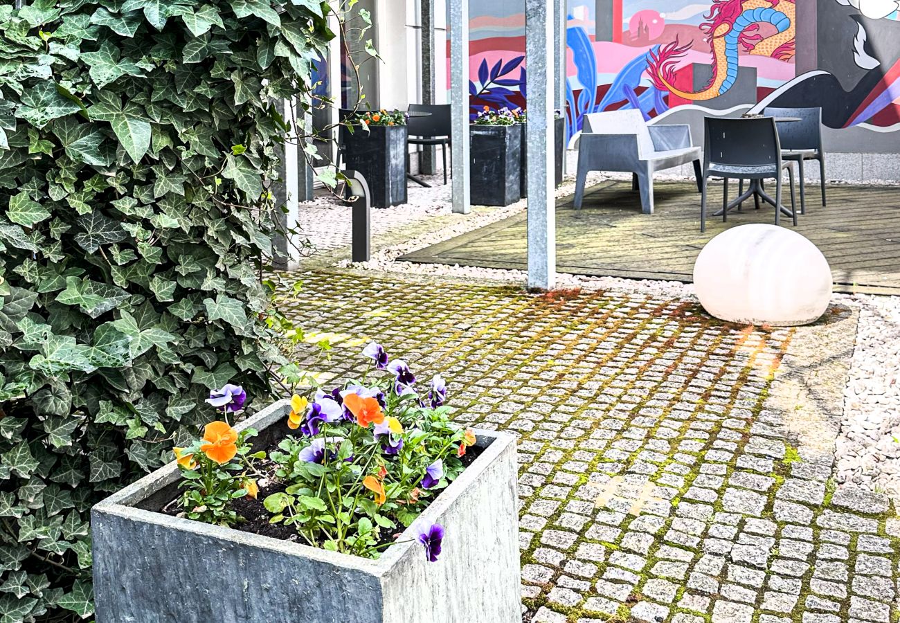 Studio in Kraków - Cozy Apartment with A/C for couples, City Center 1, Różana