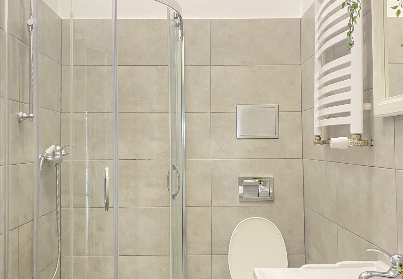 Apartment in Kraków - Large Apartment 89m2 with 3 bedrooms and 2 bathrooms, Piłsudskiego