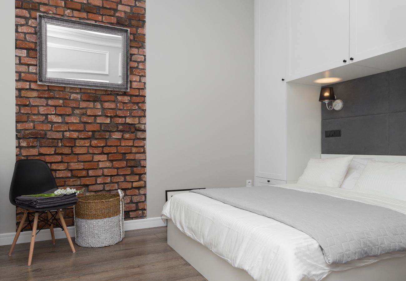 Apartment in Kraków - Cozy 1-Bedroom Apartment close to shopping mall,  Cracow heart, Chodkiewicza