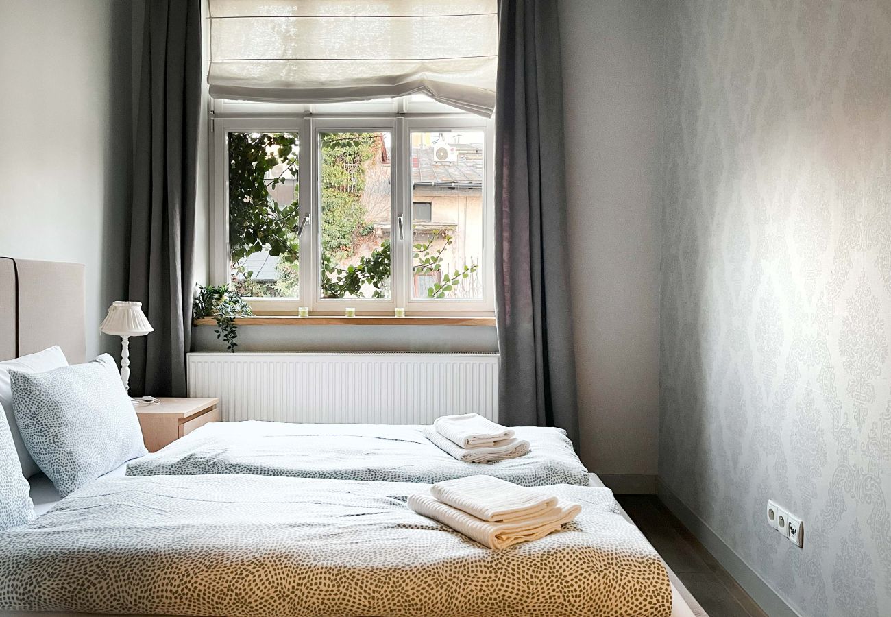 Apartment in Kraków - Welcoming Apartment with bedroom, Świętego Jana