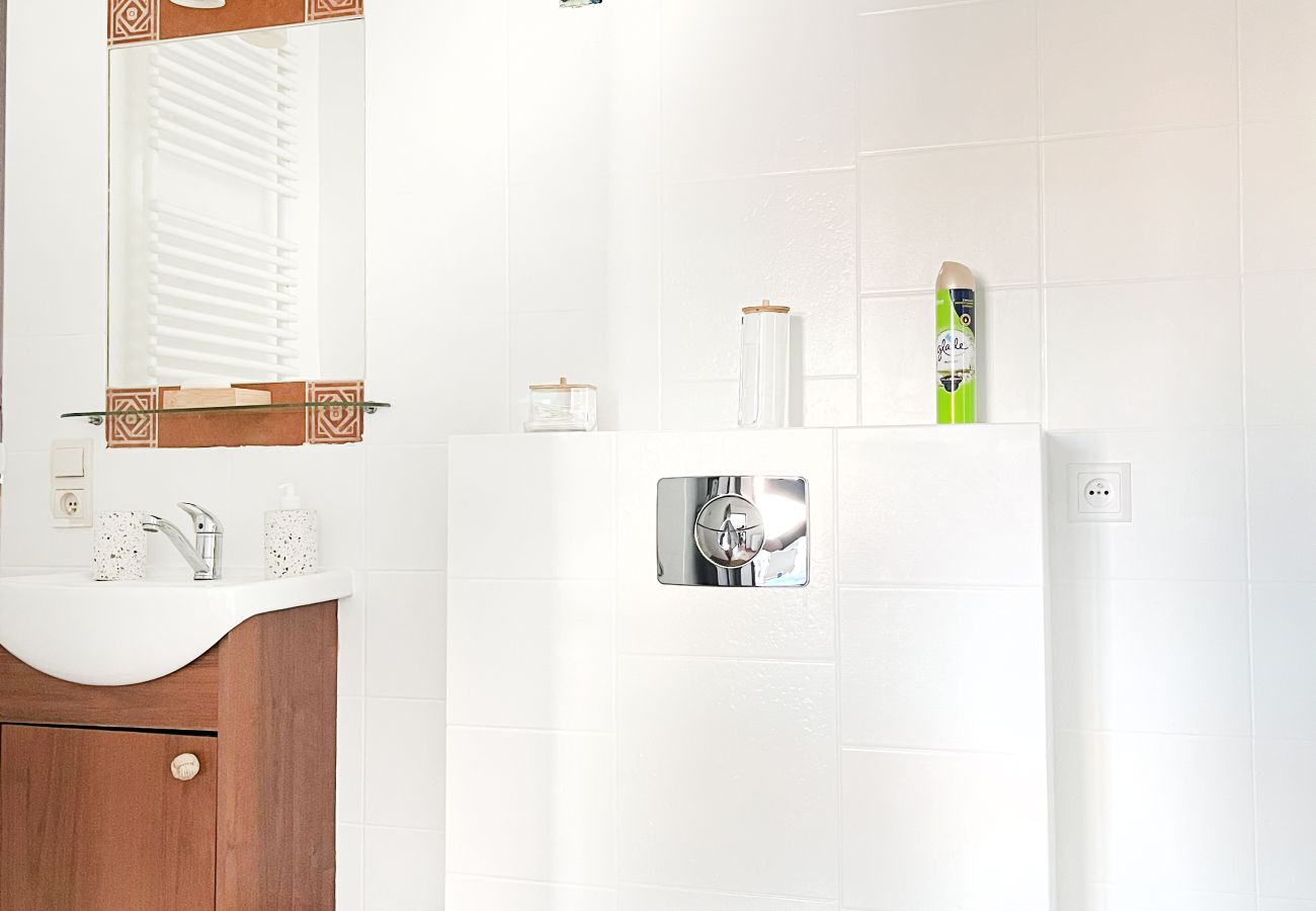 Studio in Kraków - Apartment with bedroom next to main station, Szlak