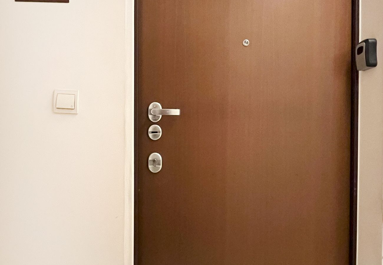 Studio in Kraków - Apartment with bedroom next to main station, Szlak