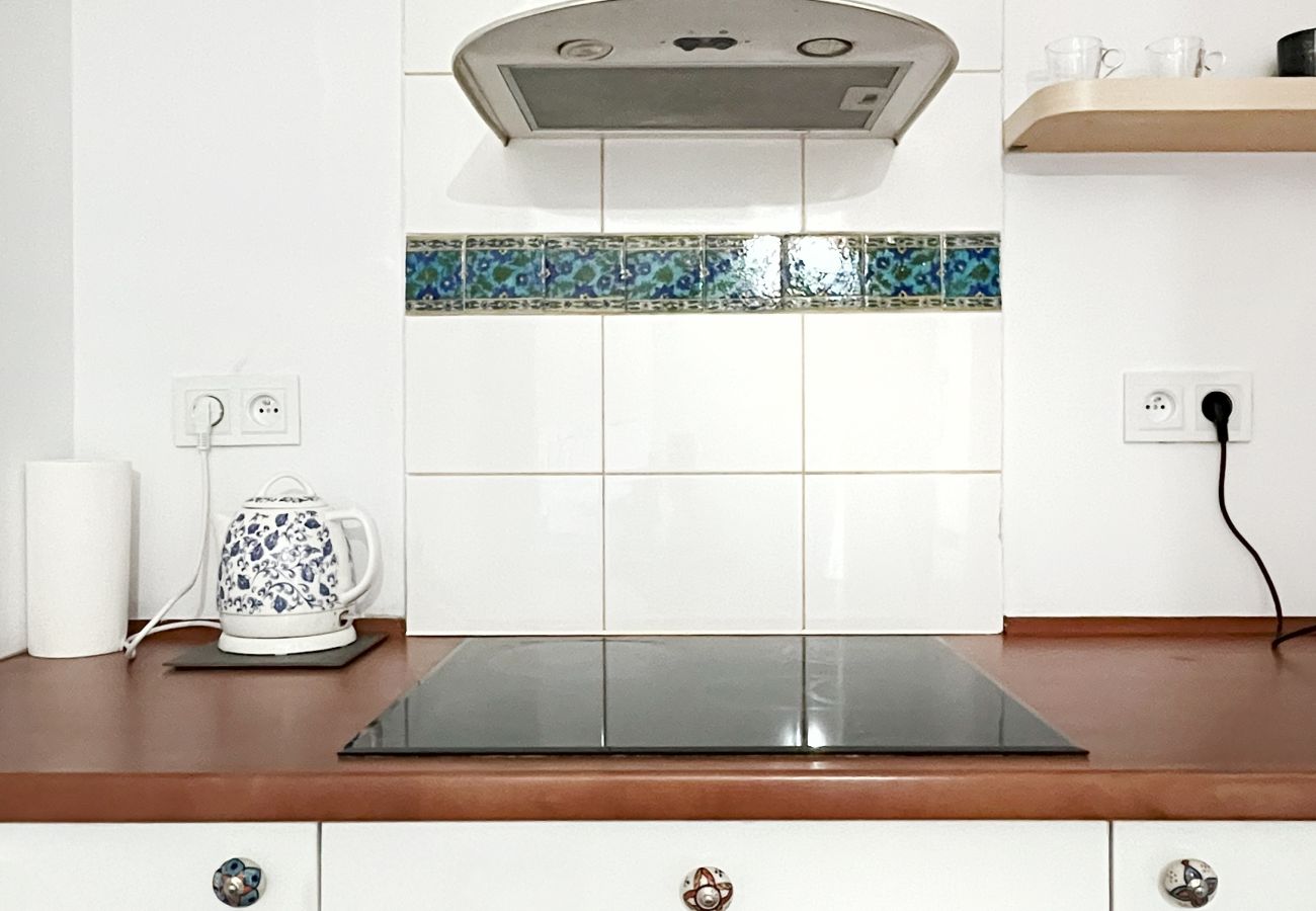 Studio in Kraków - Apartment with bedroom next to main station, Szlak