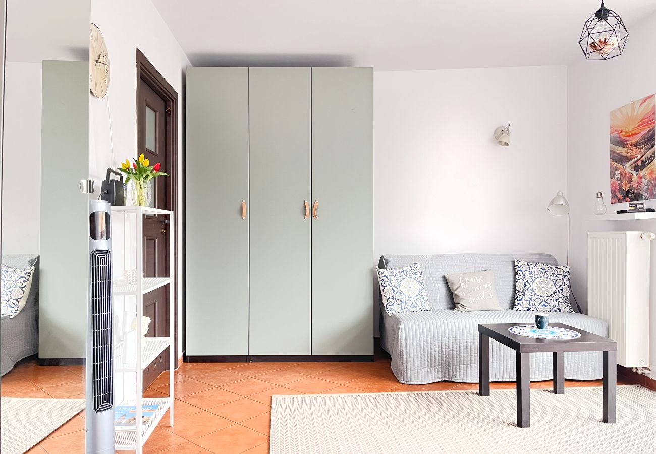 Studio in Kraków - Apartment with bedroom next to main station, Szlak