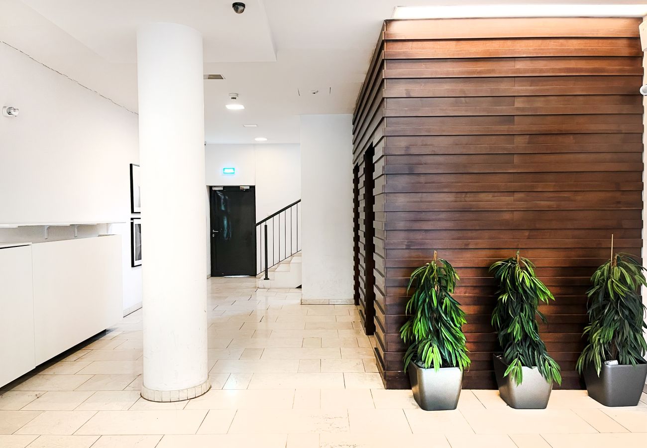 Studio in Kraków - Apartment with bedroom next to main station, Szlak