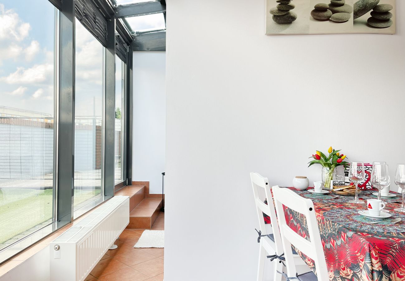 Studio in Kraków - Apartment with bedroom next to main station, Szlak
