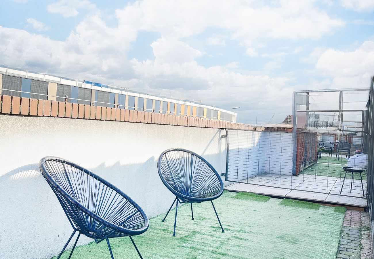 Studio in Kraków - Apartment with bedroom next to main station, Szlak