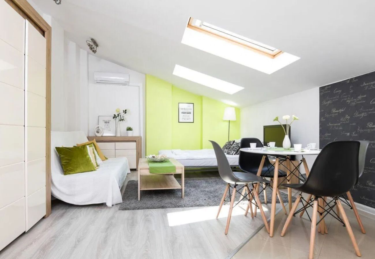 Studio in Kraków - Studio for 4 guests with A/C close to Main Square, Łazarza