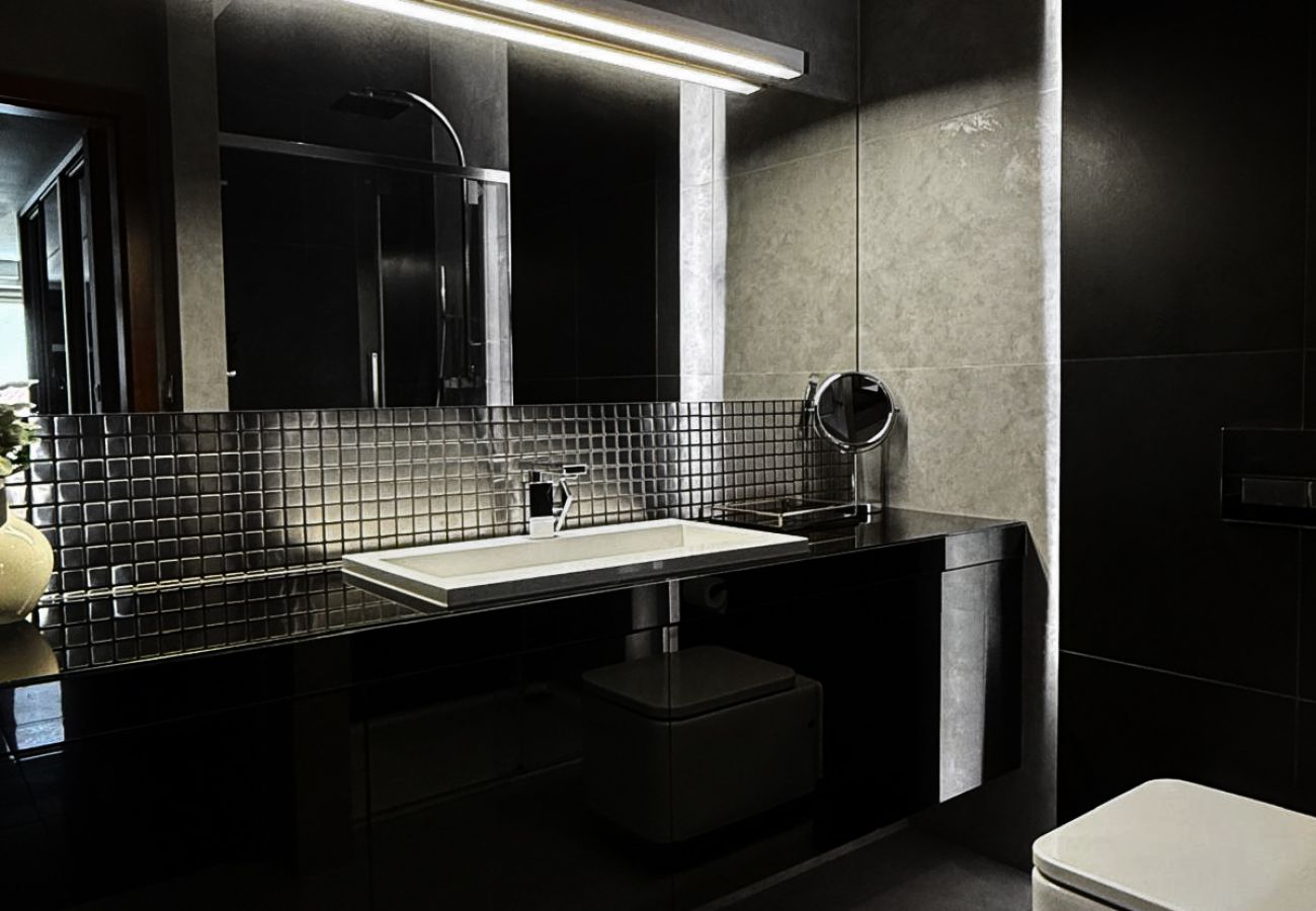 Apartment in Kraków - Apartment with A/C and parking , Zakrzówek Lake, Pychowicka