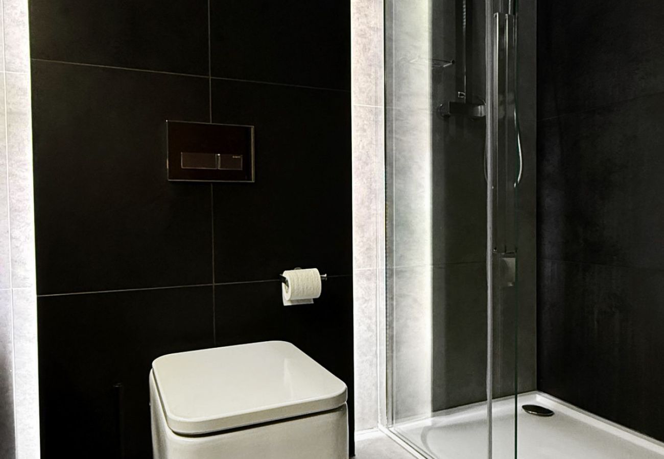 Apartment in Kraków - Apartment with A/C and parking , Zakrzówek Lake, Pychowicka