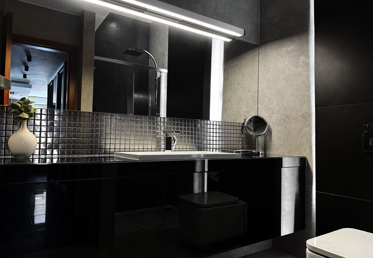 Apartment in Kraków - Apartment with A/C and parking , Zakrzówek Lake, Pychowicka