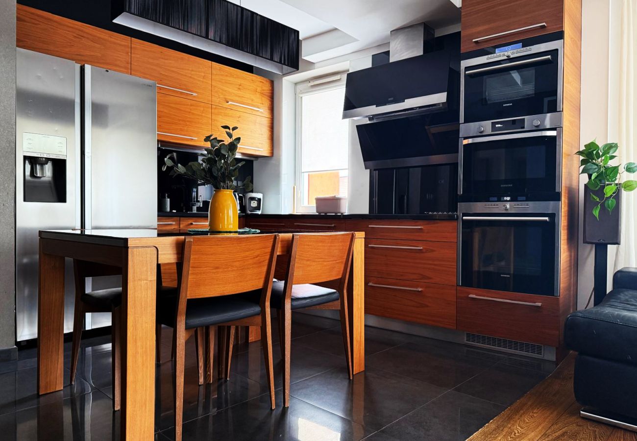 Apartment in Kraków - Apartment with A/C and parking , Zakrzówek Lake, Pychowicka