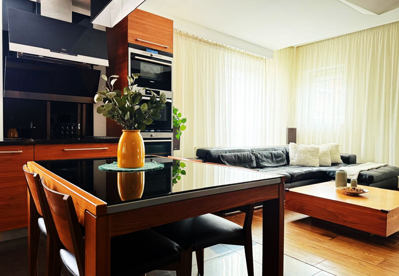 Apartment in Kraków - Apartment with A/C and parking , Zakrzówek Lake, Pychowicka