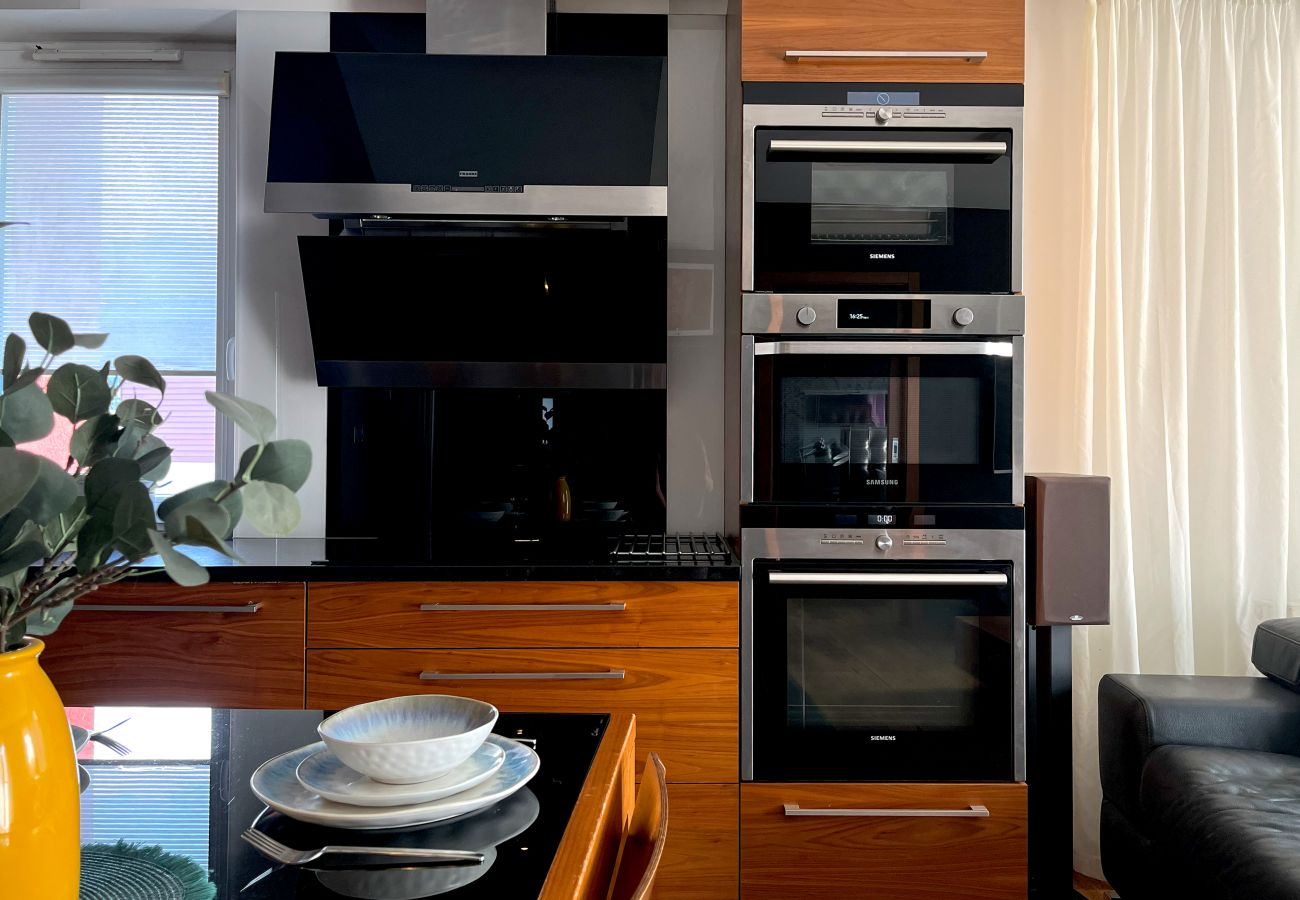 Apartment in Kraków - Apartment with A/C and parking , Zakrzówek Lake, Pychowicka
