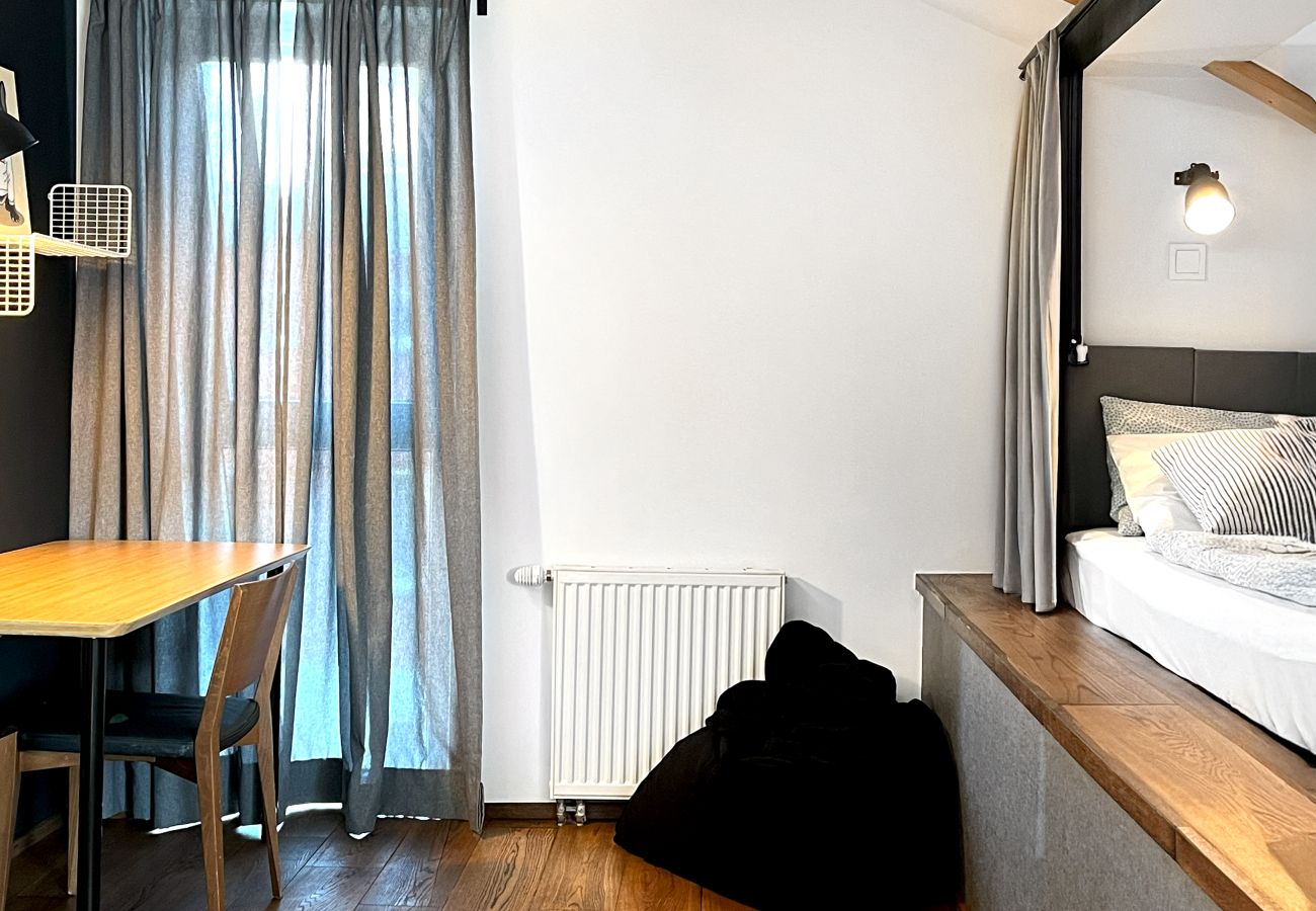 Apartment in Kraków - Apartment with A/C and parking , Zakrzówek Lake, Pychowicka