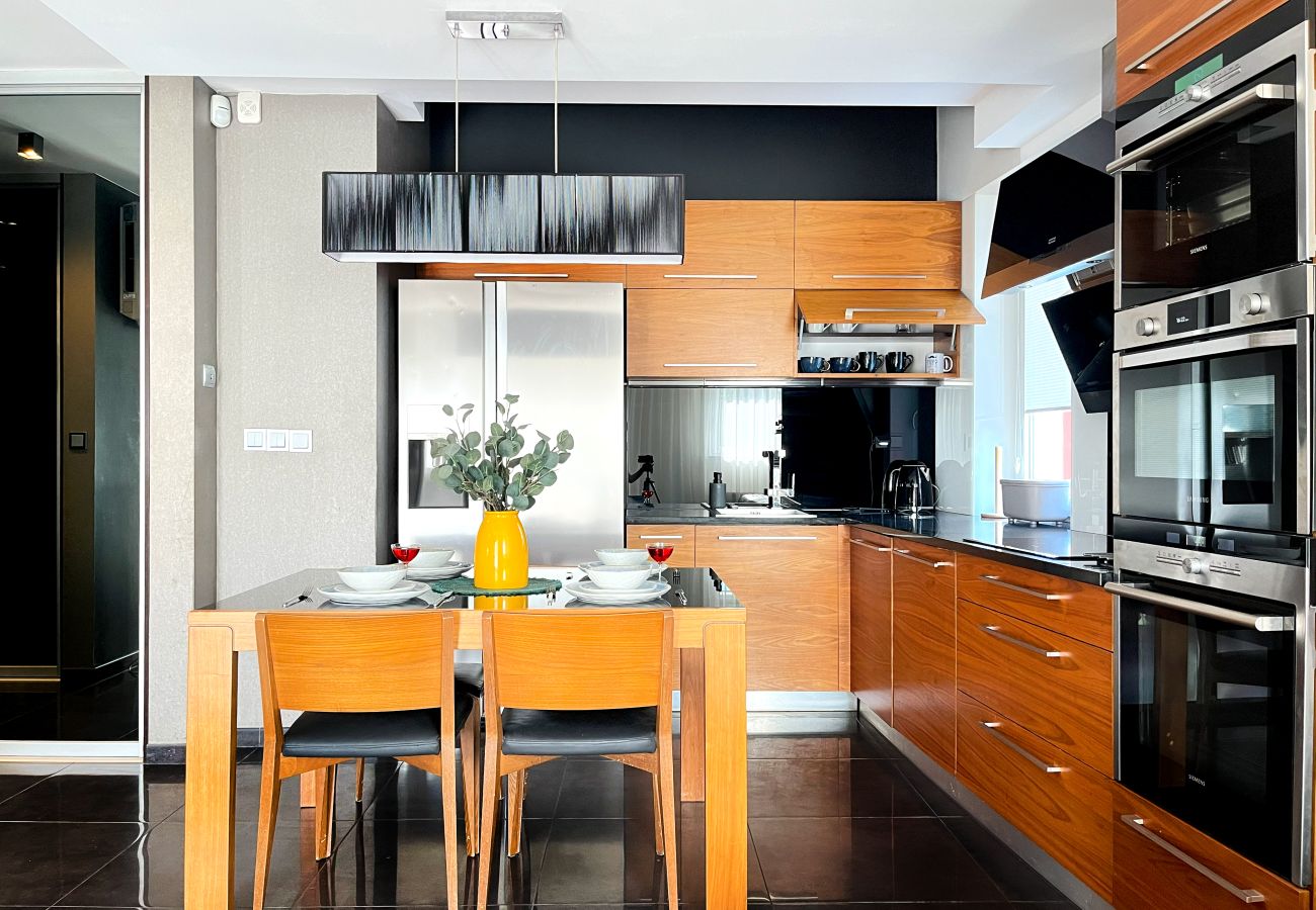 Apartment in Kraków - Apartment with A/C and parking , Zakrzówek Lake, Pychowicka