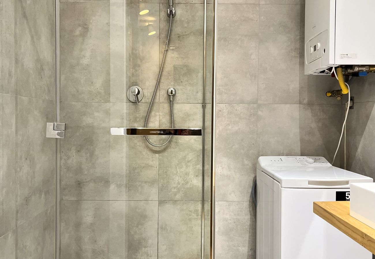 Apartment in Kraków - 3-room Premium Apartment for 6 guests city center, Beliny Prażmowskiego