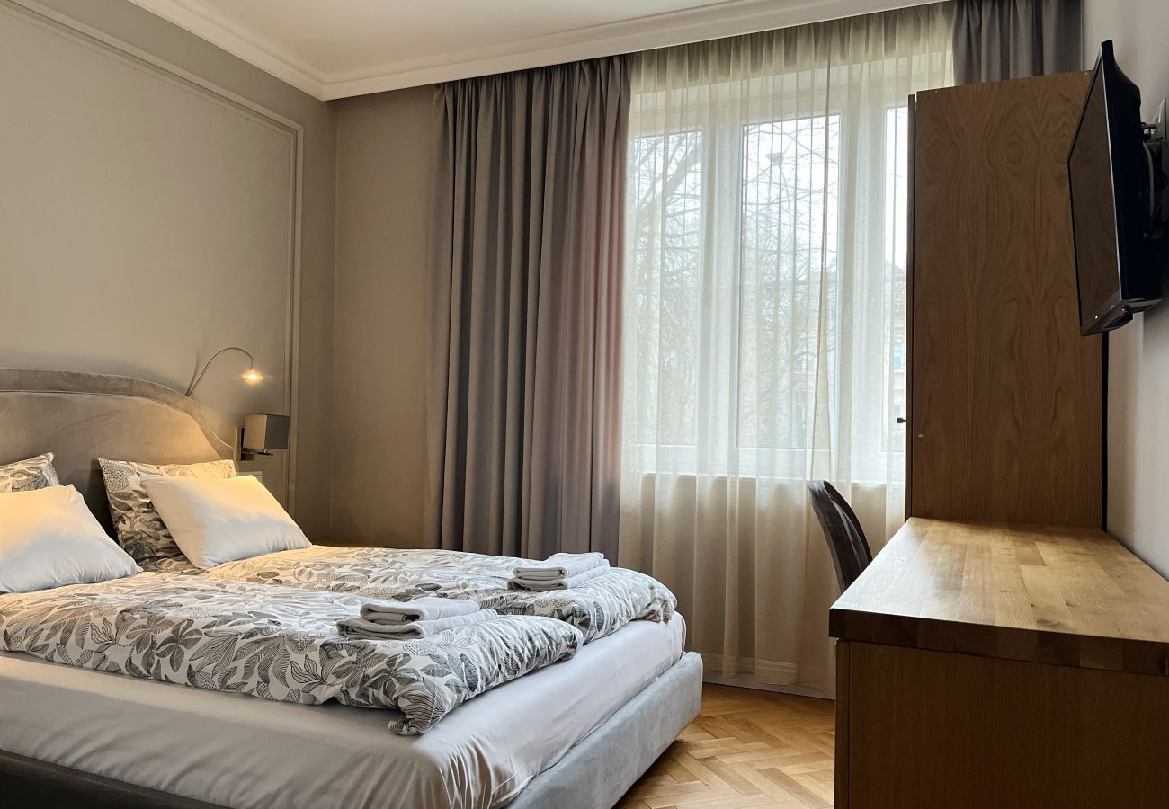 Apartment in Kraków - 3-room Premium Apartment for 6 guests city center, Beliny Prażmowskiego