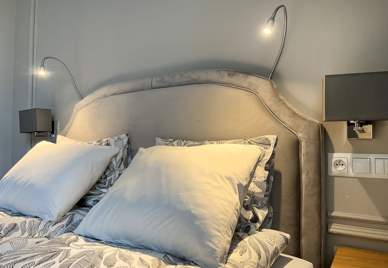 Apartment in Kraków - 3-room Premium Apartment for 6 guests city center, Beliny Prażmowskiego